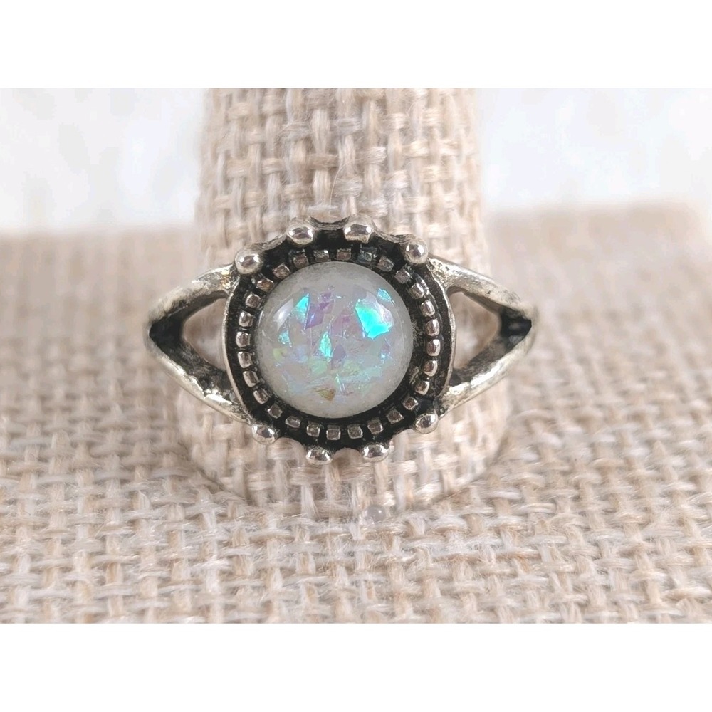 Vintage Silver Tone Ring‎ Synthetic Opal Cabochon Boho Beaded Halo Size 7